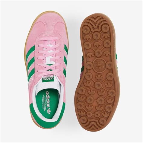 adidas schoenen groen met roze